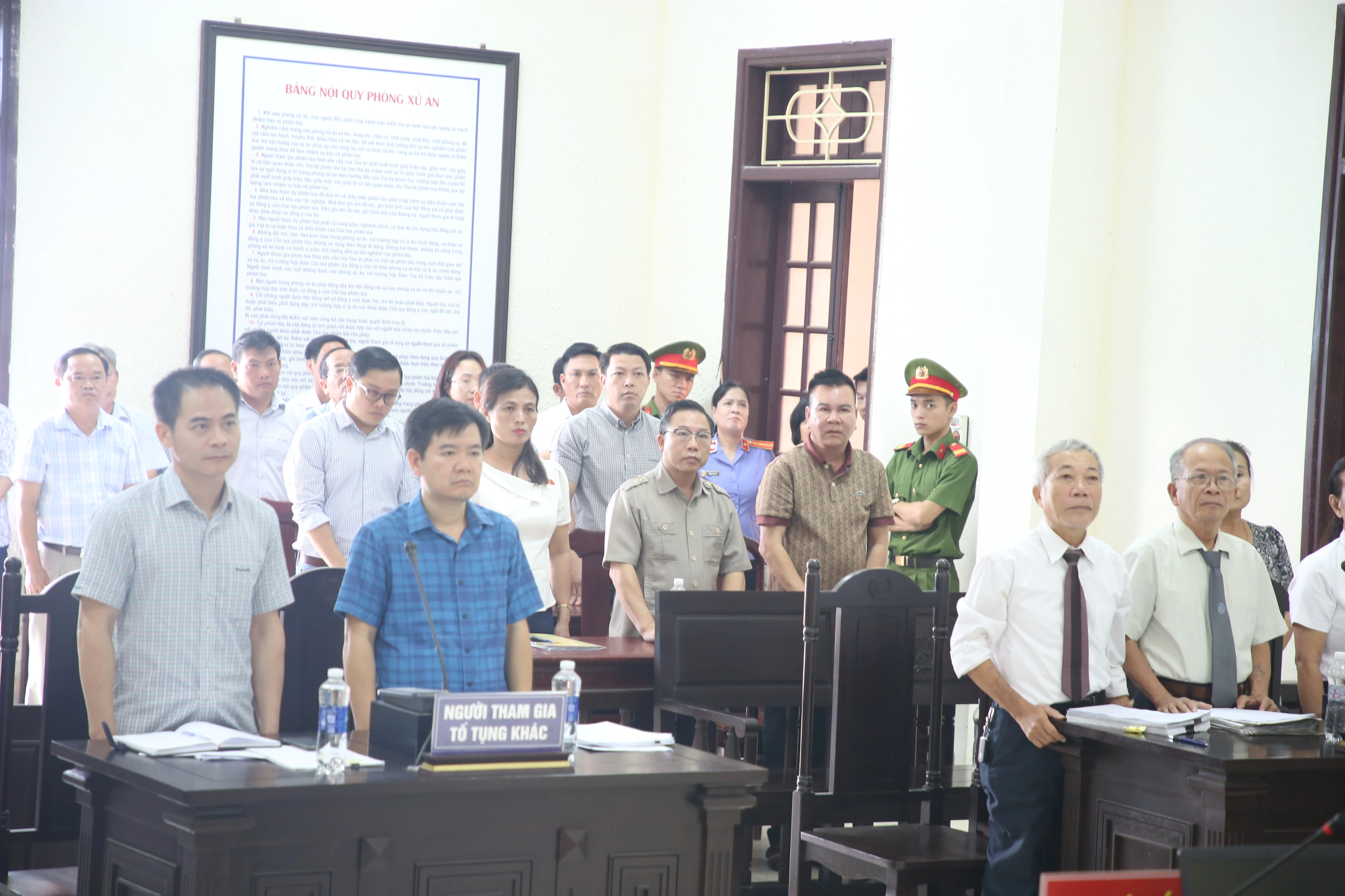 Xét xử vụ án Công ty Ngọc Hưng kiện Tổng cục trưởng Tổng cục Hải quan: Bác yêu cầu của nguyên đơn
