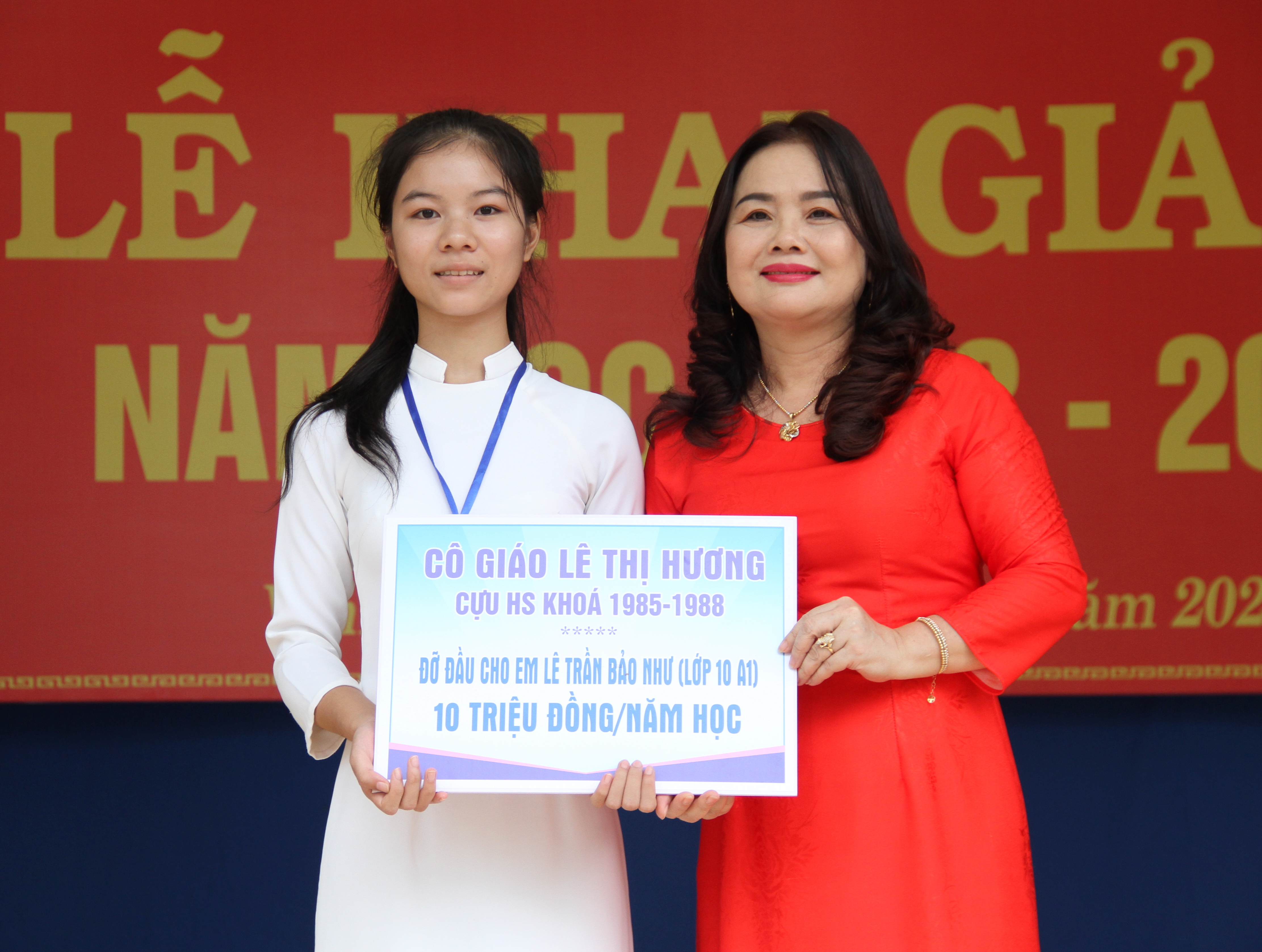 Chủ tịch UBND tỉnh Võ Văn Hưng dự lễ khai giảng năm học mới tại Trường THPT Vĩnh Linh