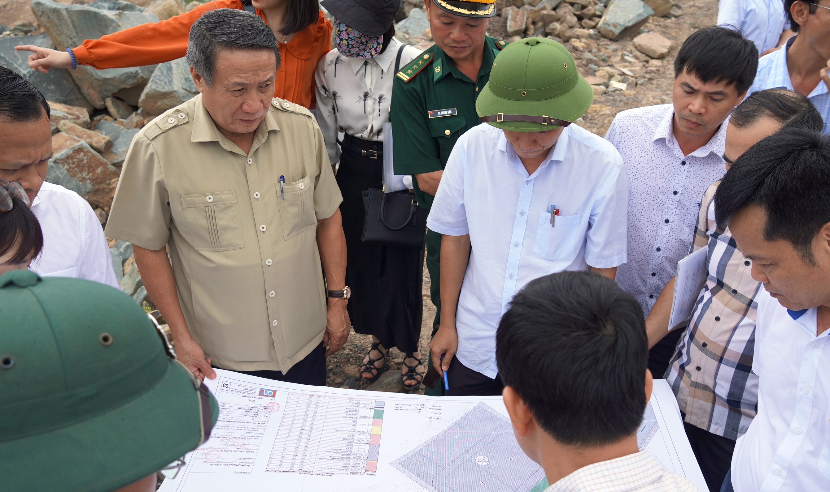 Khảo sát dự án đầu tư khu dịch vụ thương mại kết hợp trạm cấp nhiên liệu tại Cửa khẩu quốc tế La Lay