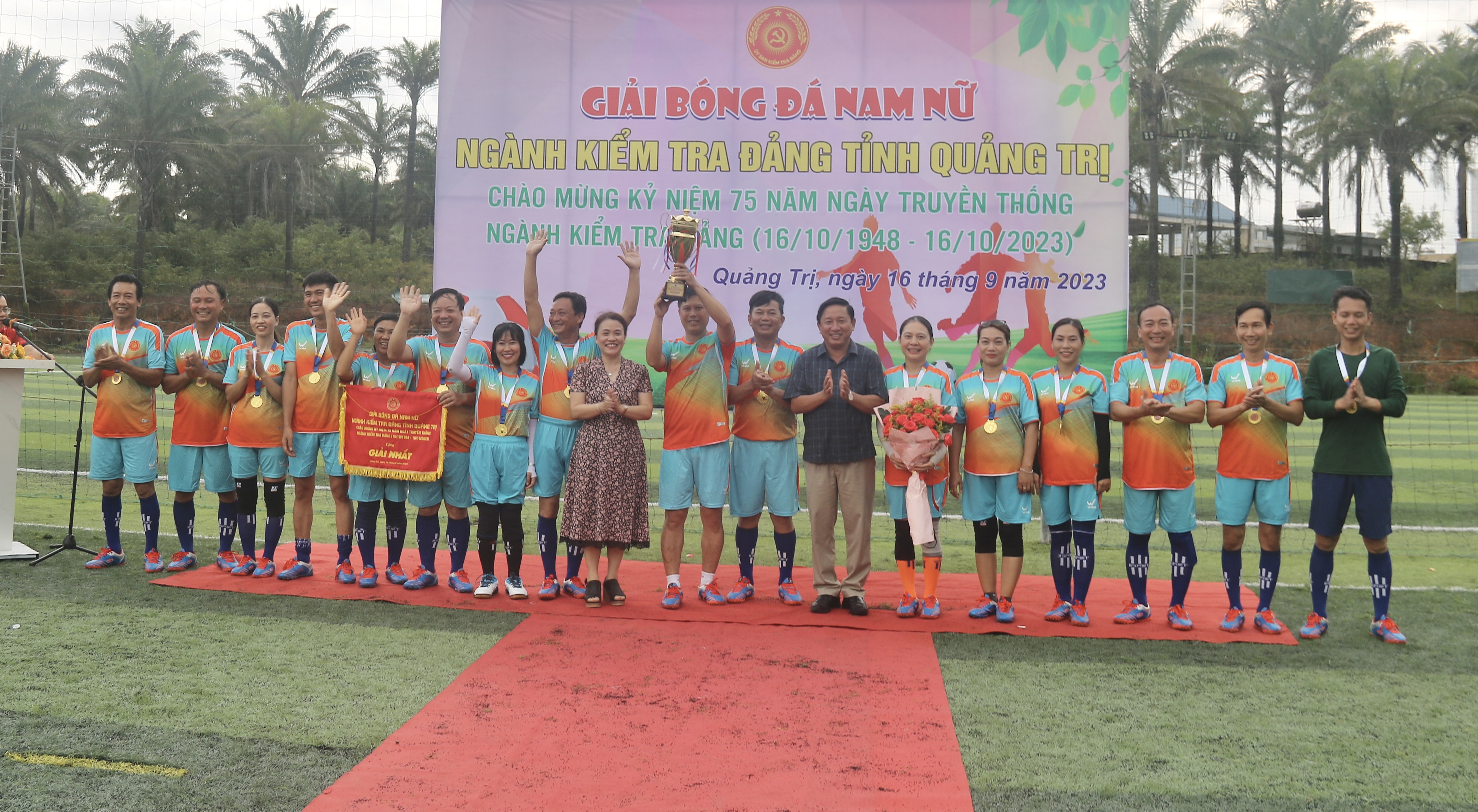 Tổ chức giải bóng đá chào mừng kỷ niệm 75 năm truyền thống Ngành Kiểm tra Đảng