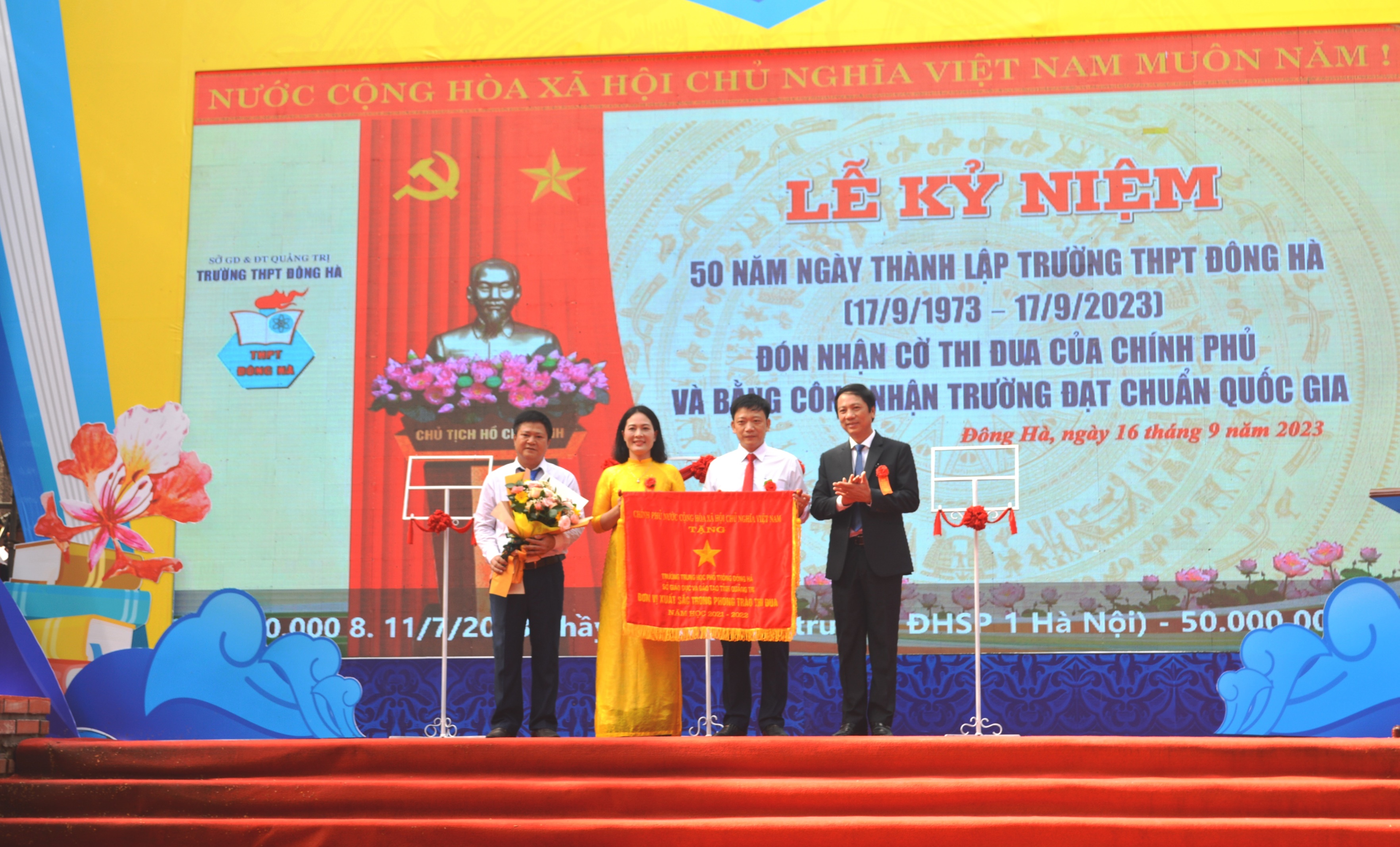 Kỷ niệm 50 năm thành lập Trường THPT Đông Hà
