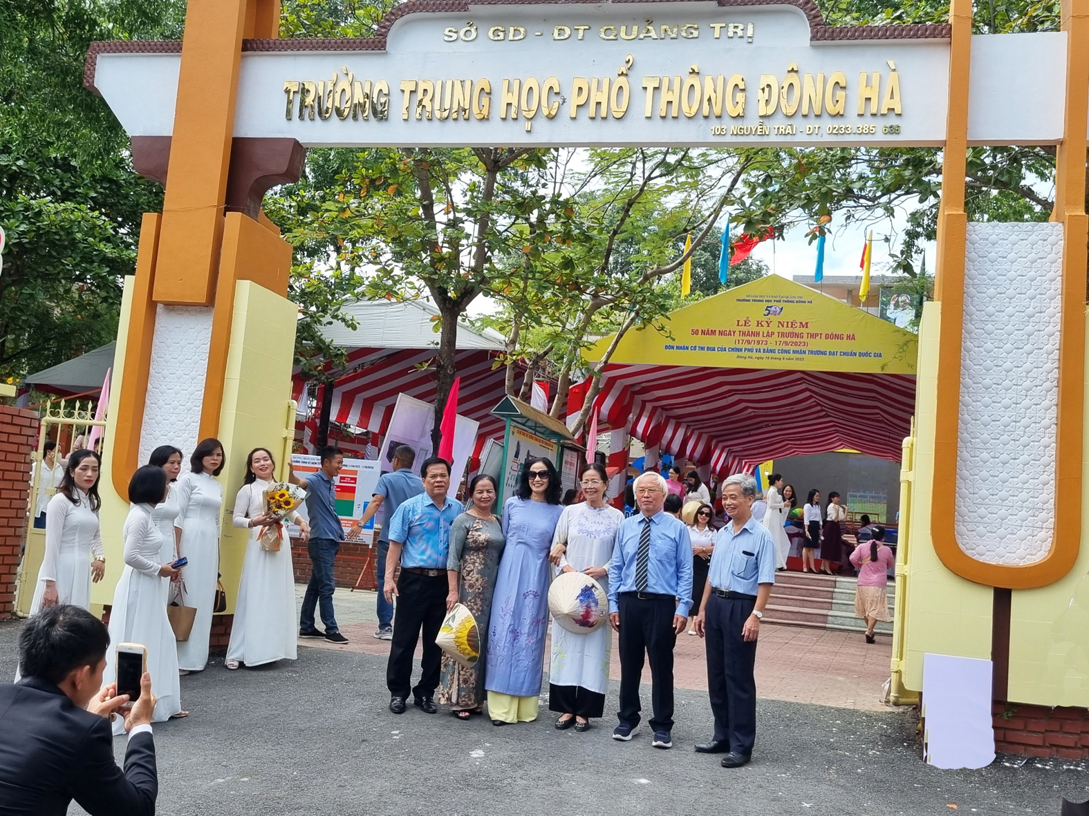 Hoạt động kỷ niệm 50 năm thành lập Trường THPT Đông Hà