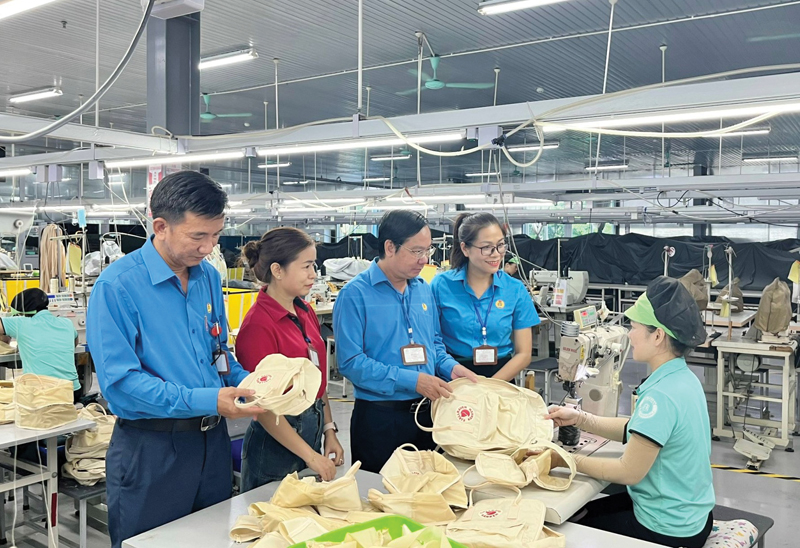 Nâng cao chất lượng hoạt động công đoàn, góp phần xây dựng Quảng Trị giàu đẹp, văn minh
