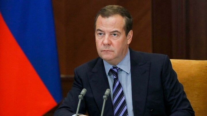 Ông Medvedev: NATO sẽ gây ra xung đột tồi tệ hơn Thế chiến II