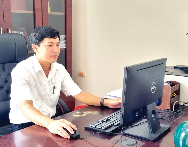 Phẩm chất cần có của mỗi cán bộ ngành kiểm tra Đảng là tính chiến đấu cao, bản lĩnh vững vàng và đạo đức nghề nghiệp 