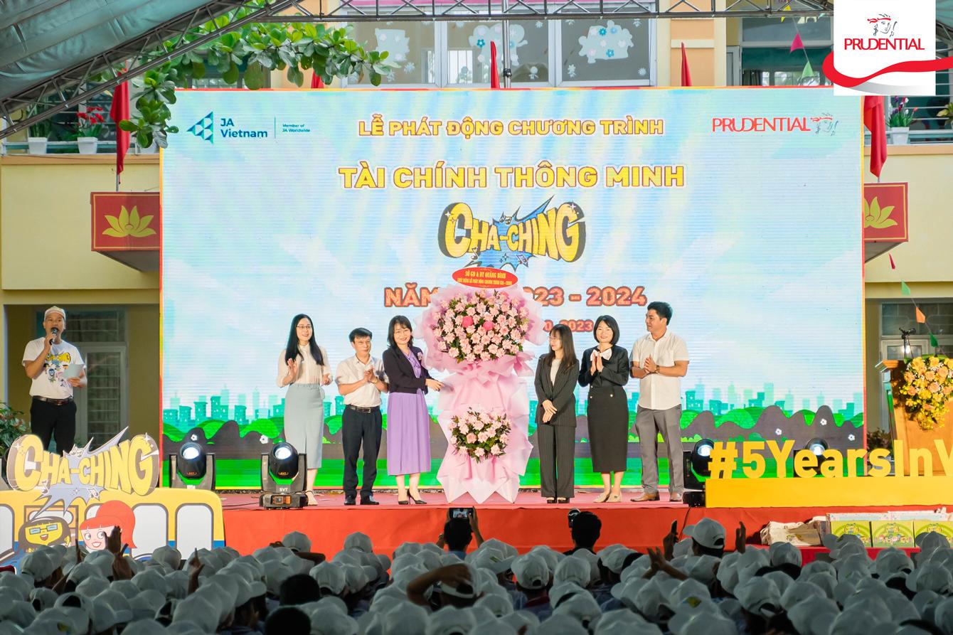 Dự án giáo dục tài chính Cha-Ching đã trang bị kiến thức quản lý tài chính thông minh cho hơn 100.000 trẻ em Việt