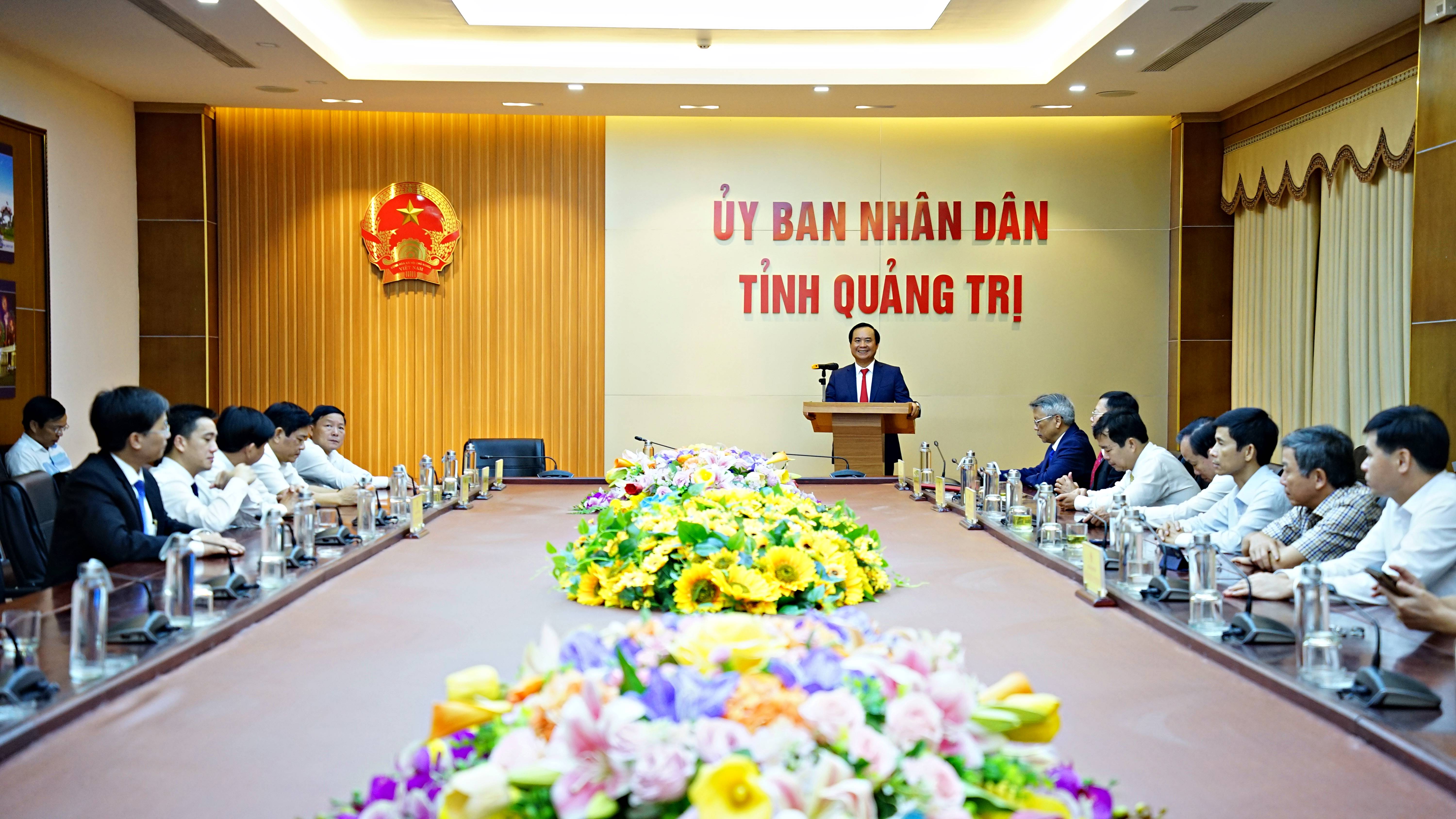 Điều động, bổ nhiệm Giám đốc Sở Tài nguyên - Môi trường và Giám đốc Sở Công thương