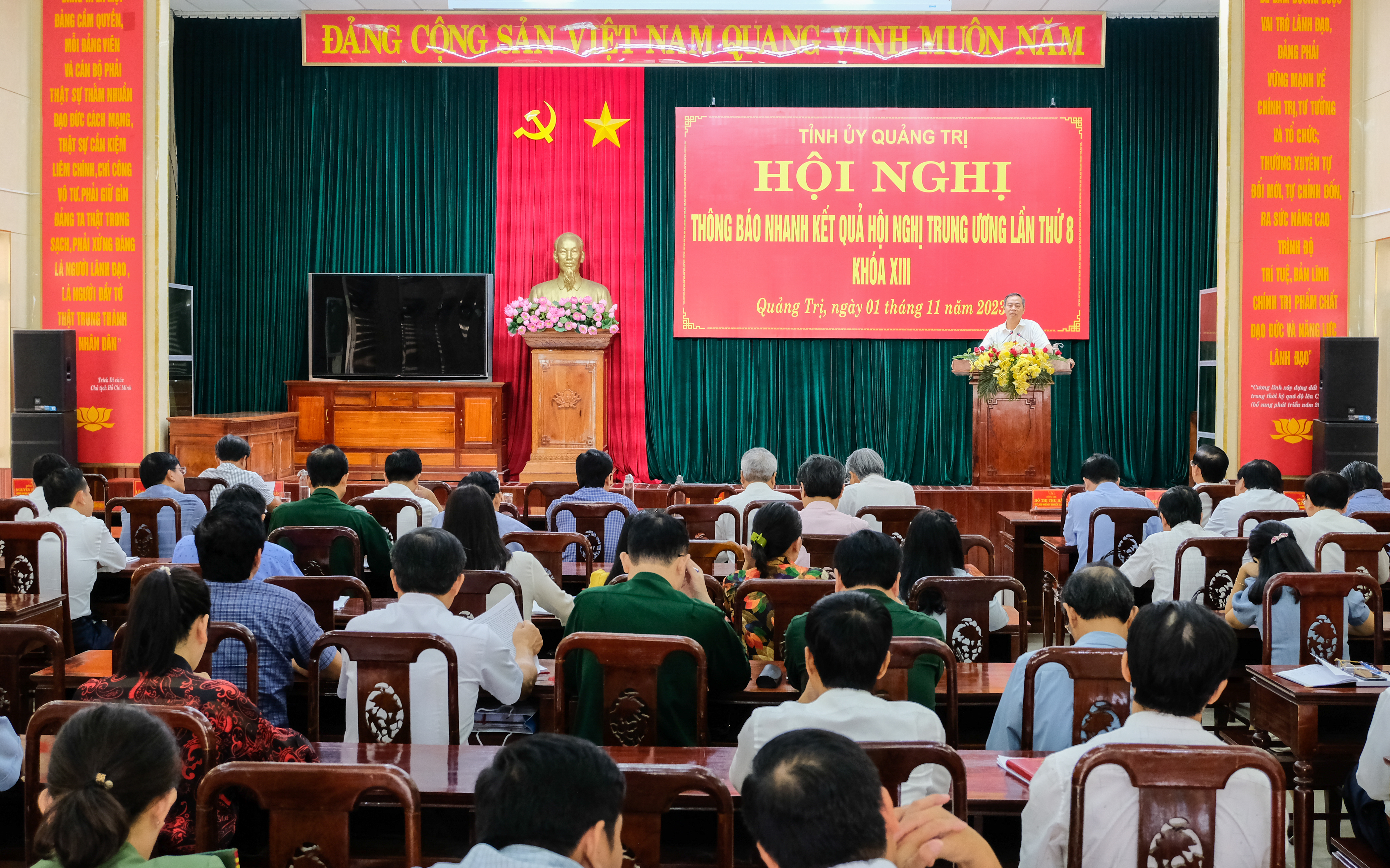 Ban Thường vụ Tỉnh ủy thông báo nhanh kết quả Hội nghị Trung ương 8, khoá XIII