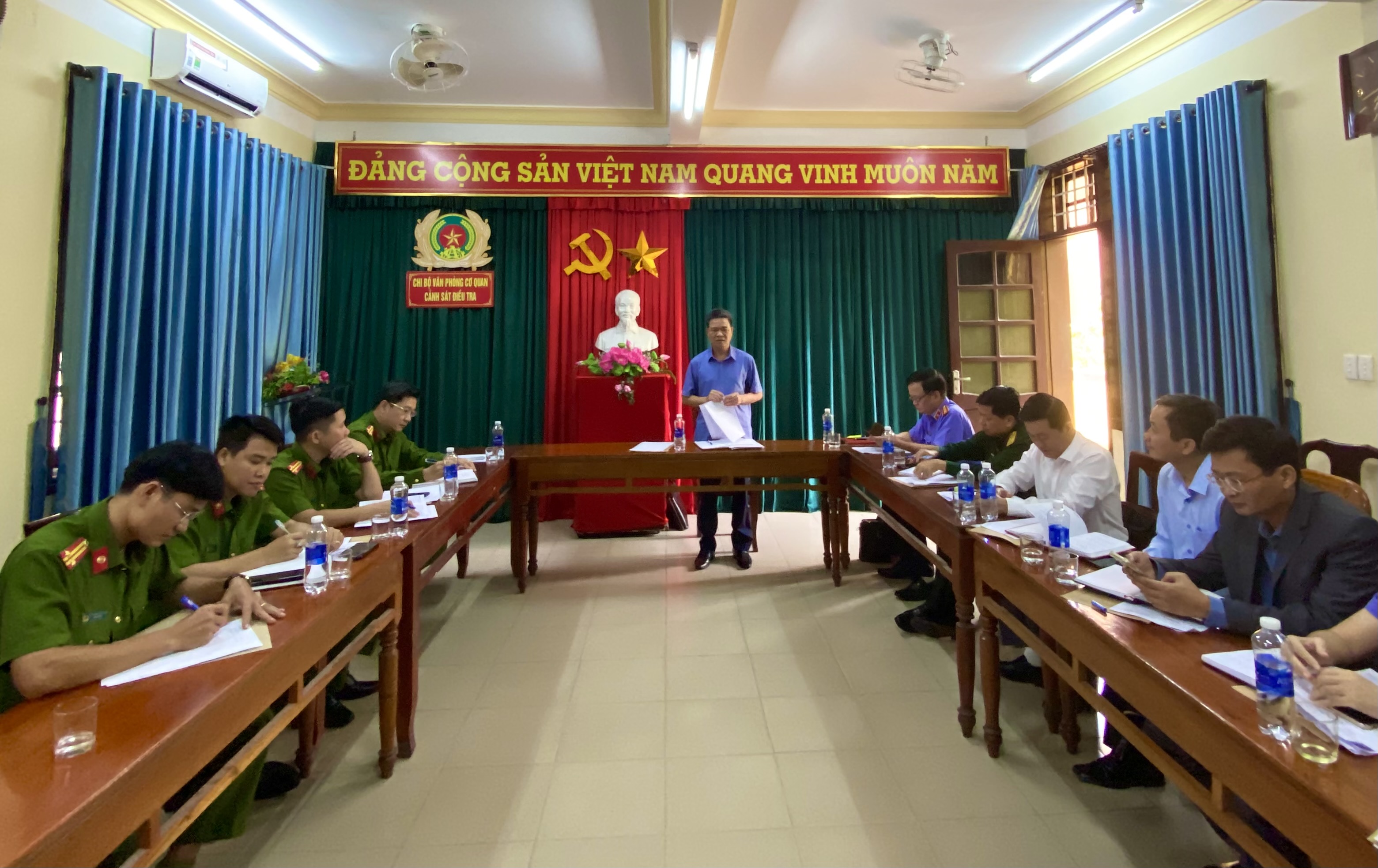 Ban Pháp chế HĐND tỉnh làm việc Văn phòng Cơ quan Cảnh sát điều tra Công an tỉnh