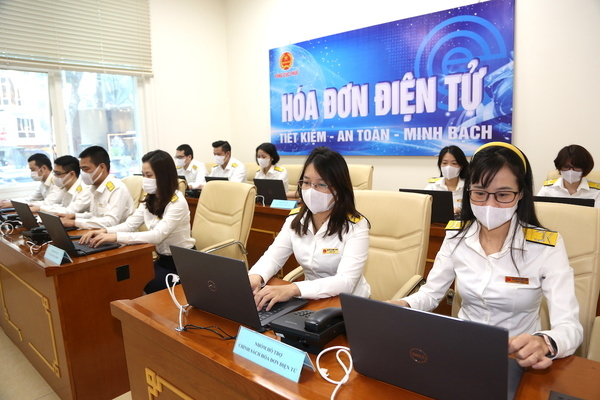 Chấn chỉnh công tác quản lý thuế, kỷ cương, đạo đức công vụ công chức thuế