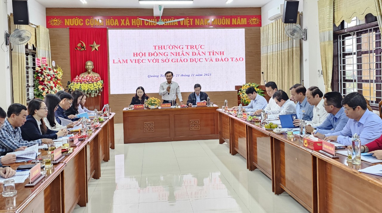 Thường trực HĐND tỉnh làm việc với Sở Giáo dục và Đào tạo