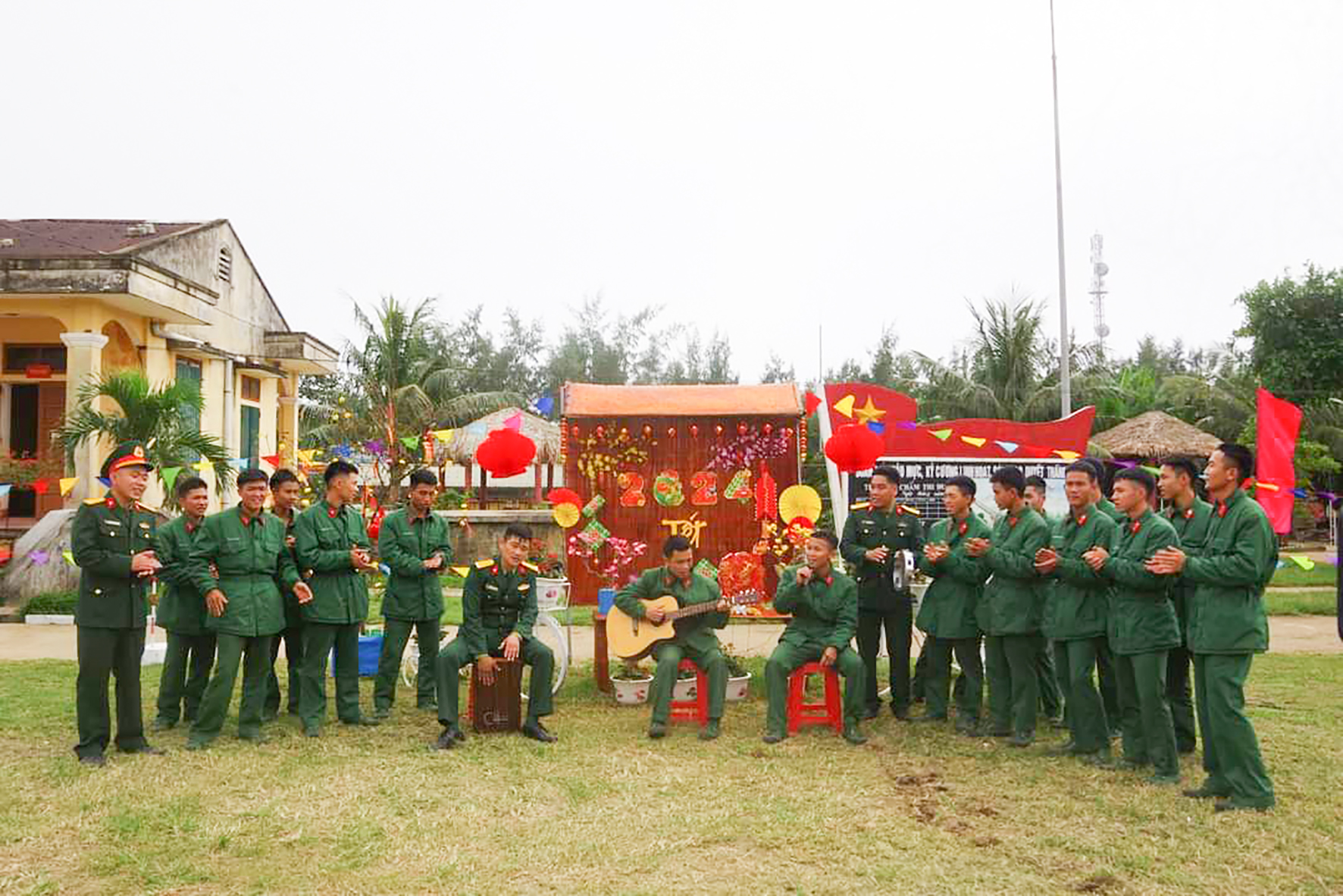 Đón Tết an toàn, sẵn sàng chiến đấu cao