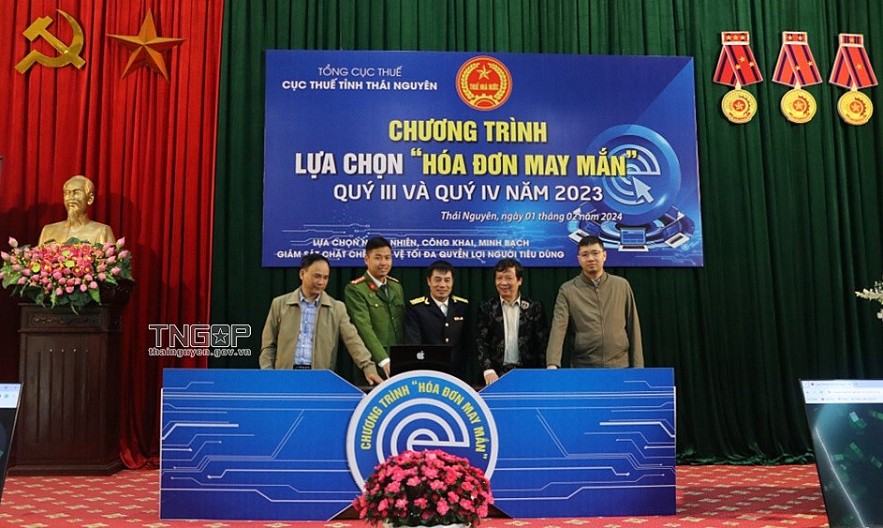 Tiếp tục triển khai Chương trình Hóa đơn may mắn năm 2024