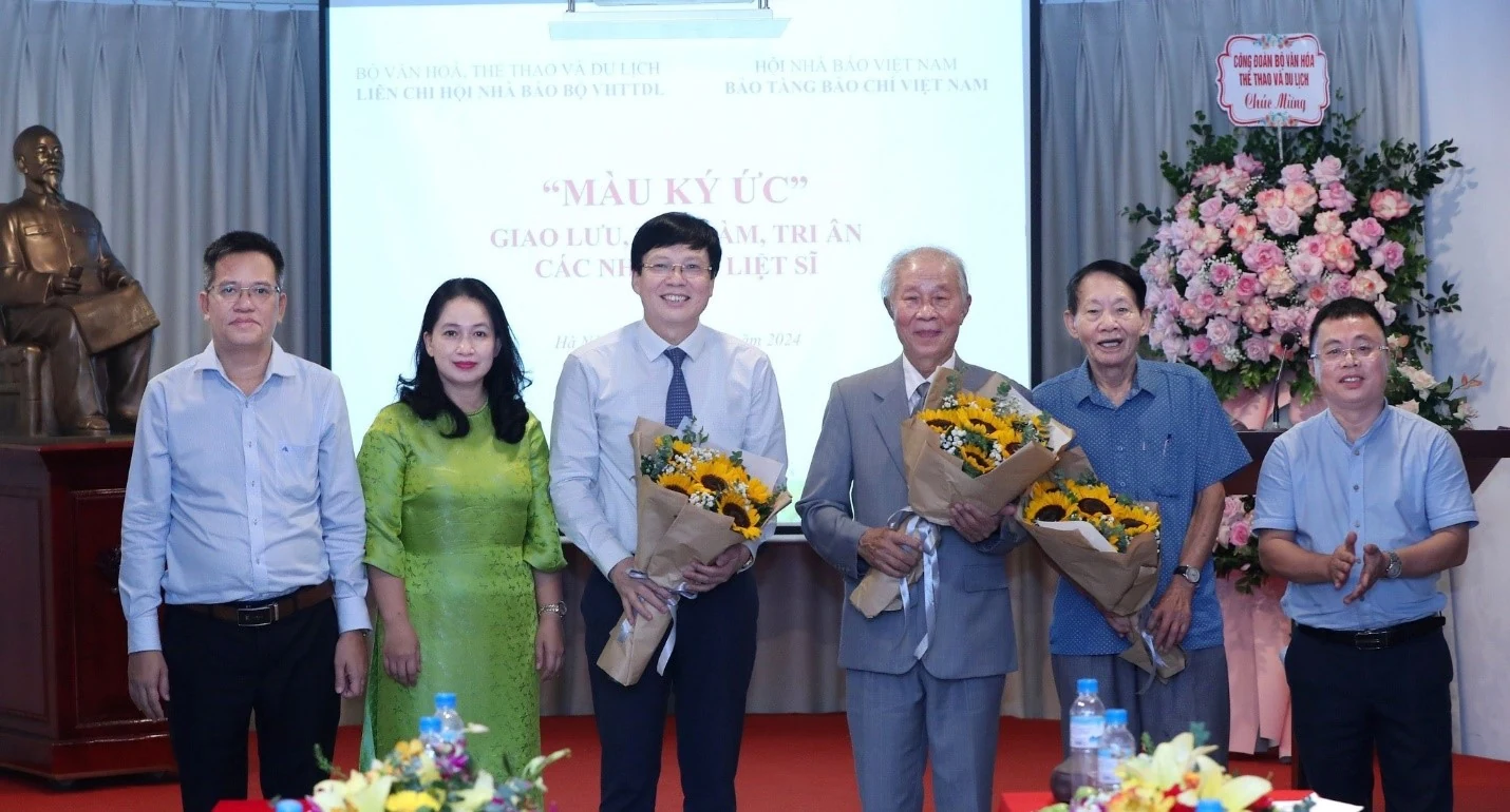 Kỷ niệm 77 năm ngày Thương binh - Liệt sĩ (27.7.1947 – 27.7.2024): “Màu ký ức” tưởng nhớ, tri ân các nhà báo liệt sĩ