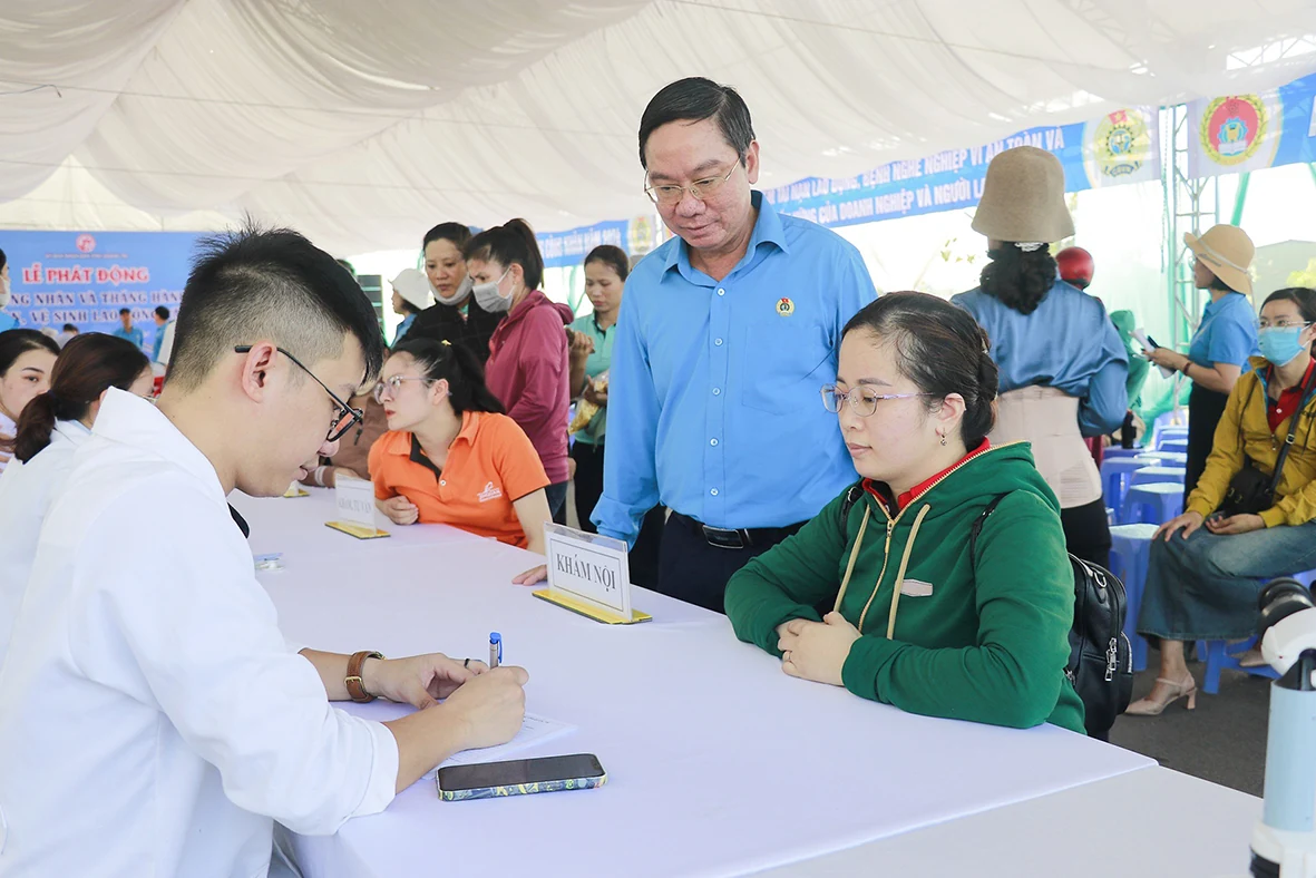 Phát huy truyền thống vẻ vang, quyết tâm đổi mới hoạt động công đoàn đáp ứng yêu cầu của đoàn viên và người lao động