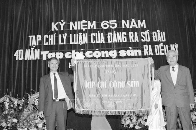 Tổng Bí thư Nguyễn Phú Trọng - Người thầy gần gũi của những người làm báo