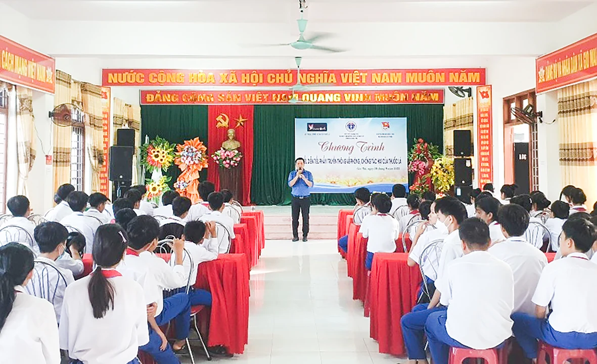 Hướng tới xây dựng môi trường không khói thuốc lá