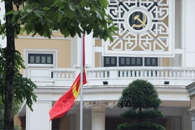 Các cơ quan, công sở, nơi công cộng treo cờ rủ trong 2 ngày Quốc tang Tổng Bí thư Nguyễn Phú Trọng