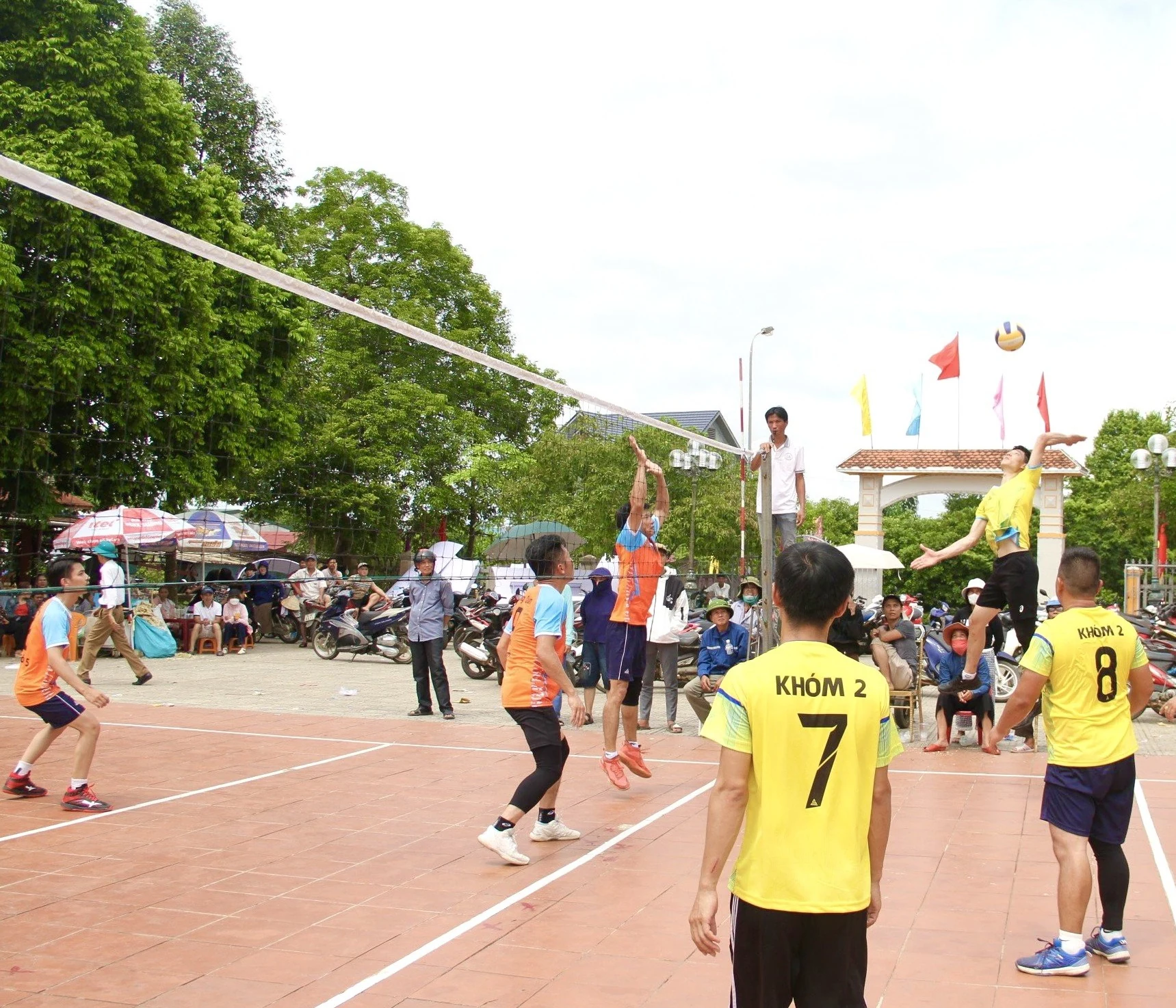 Huy động sức dân để đẩy mạnh phát triển thể thao phong trào