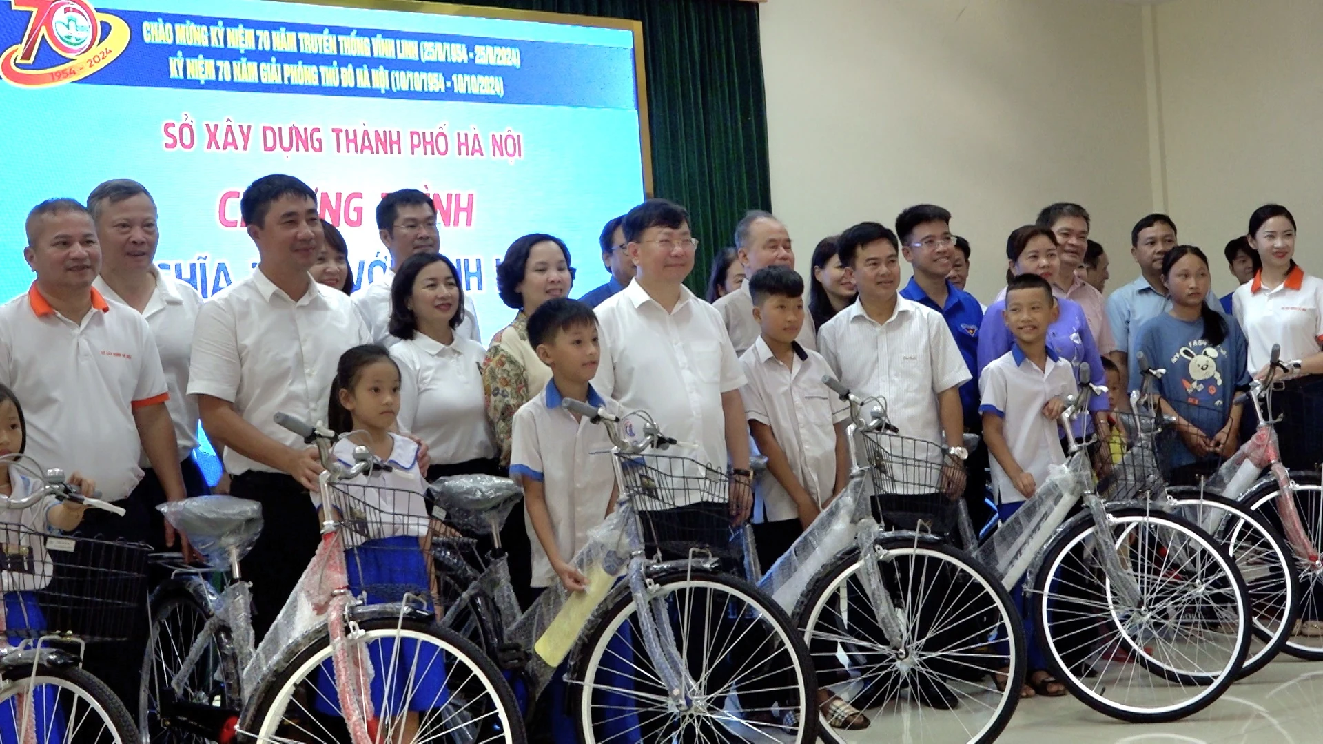 Sở Xây dựng TP. Hà Nội tổ chức Chương trình Nghĩa tình với Vĩnh Linh