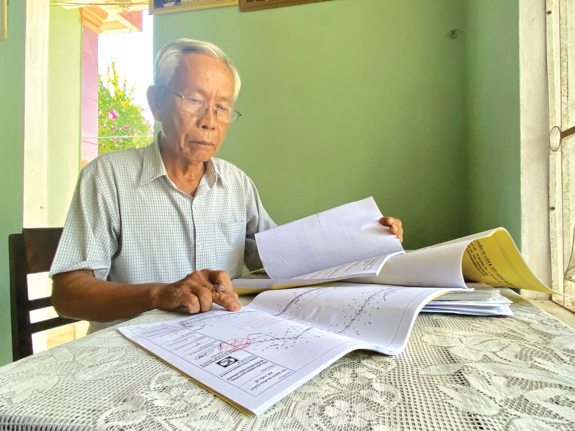 Những điển hình cán bộ mặt trận, khu dân cư tiêu biểu