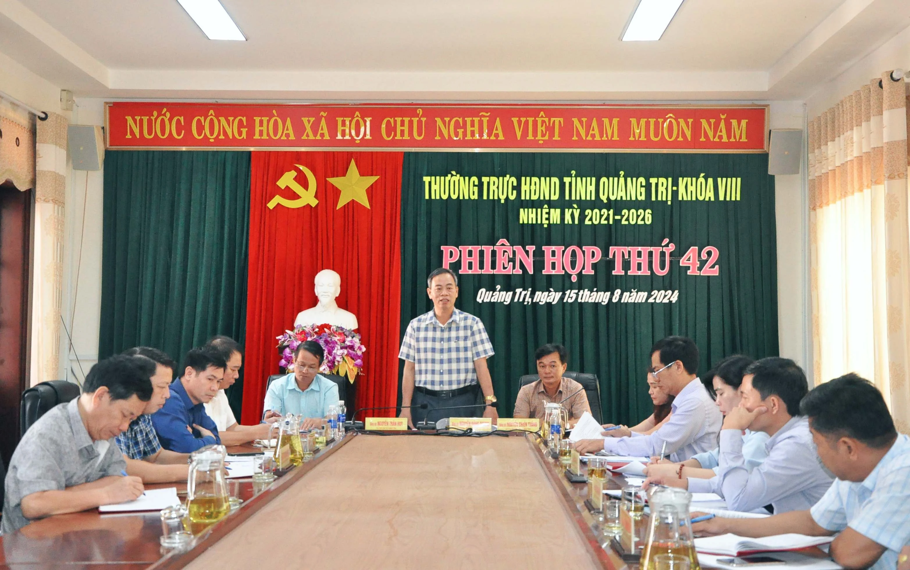 Thường trực HĐND tỉnh Quảng Trị họp phiên thứ 42
