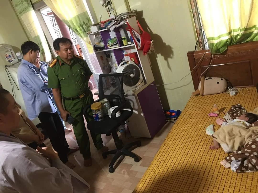 Triệu Phong: Một đêm, phát hiện 2 trẻ sơ sinh bị bỏ rơi trước hai ngôi chùa