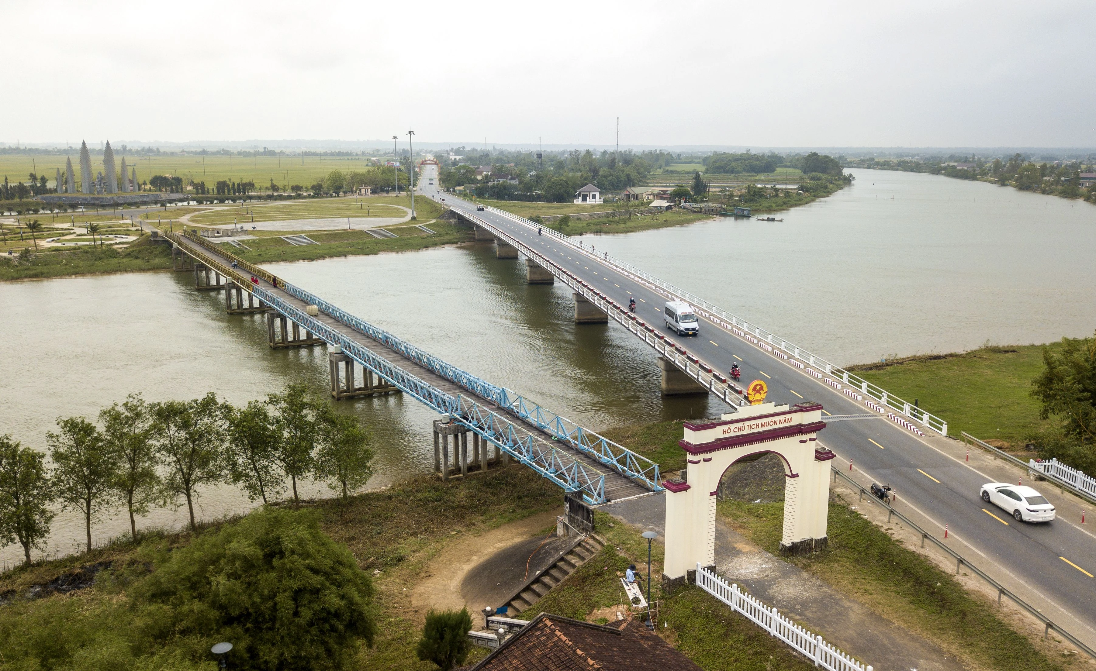 Hội thảo khoa học: “Vĩnh Linh truyền thống anh hùng và khát vọng phát triển”