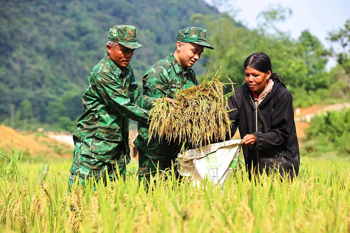 “Mắt thần” canh giữ vùng giới tuyến. Bài 2: Viết tiếp bản hùng ca thời bình