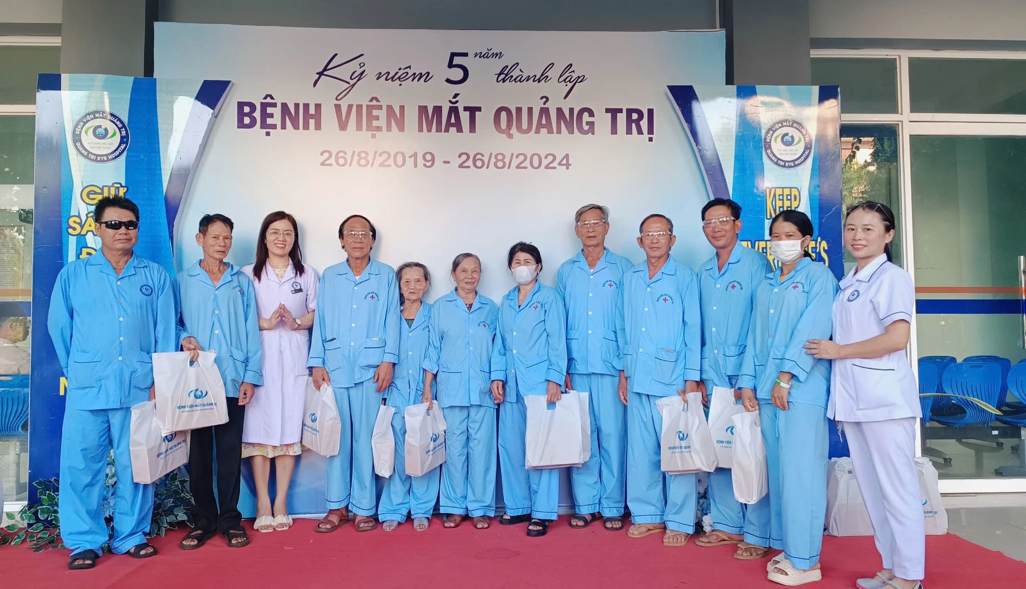 Từng bước khẳng định đơn vị đi đầu về chăm sóc sức khỏe nhãn khoa