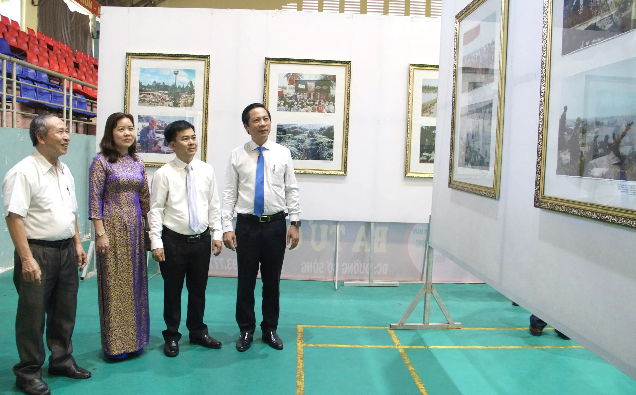 Triển lãm ảnh tư liệu và ảnh nghệ thuật “Đất và Người Vĩnh Linh”