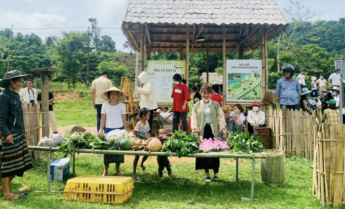 Chăm lo “nền tảng tinh thần” cho đồng bào giữa đại ngàn Trường Sơn. Bài 2: Đánh thức linh hồn dân tộc