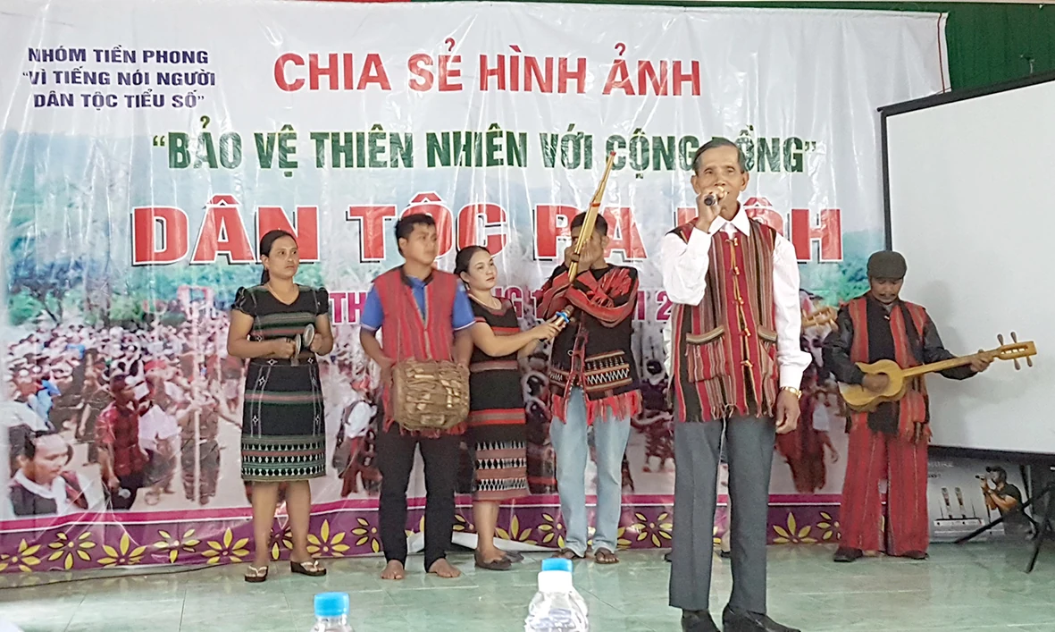 Chăm lo “nền tảng tinh thần” cho đồng bào giữa đại ngàn Trường Sơn. Bài 4: Giữ lửa “món ăn” tinh thần