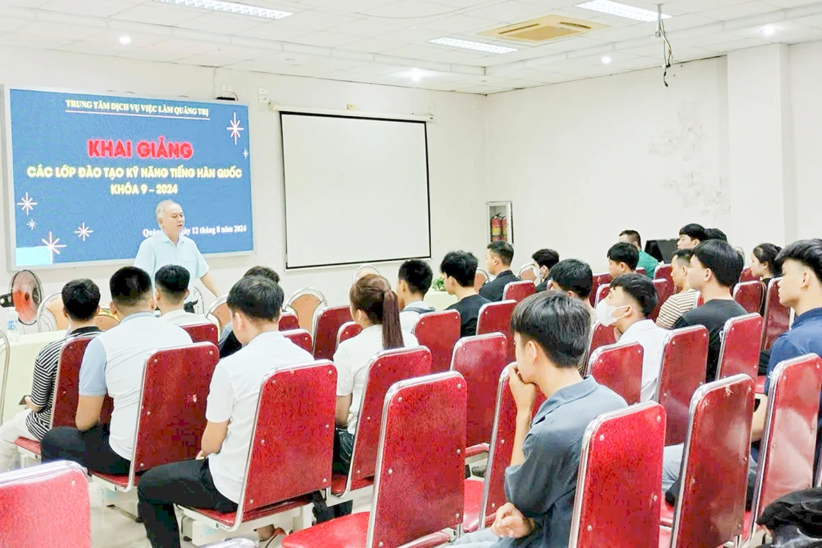 Phấn đấu giải quyết việc làm đảm bảo mục tiêu an sinh xã hội
