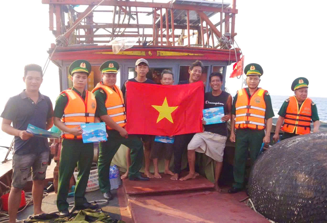 Tết Độc lập trong trái tim những người chiến sĩ