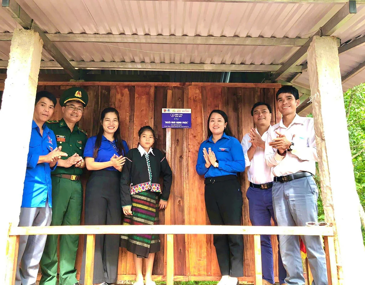 Chọn cống hiến làm lẽ sống