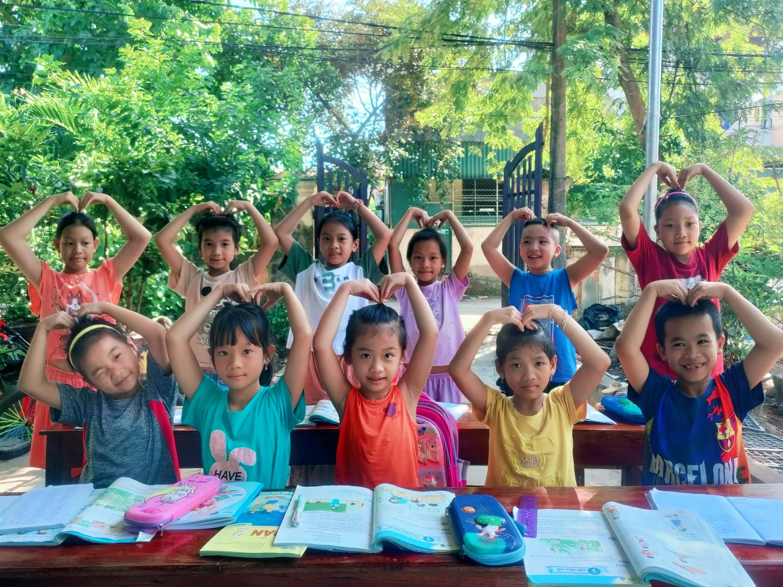 Dùng con chữ nối nhịp cầu vồng