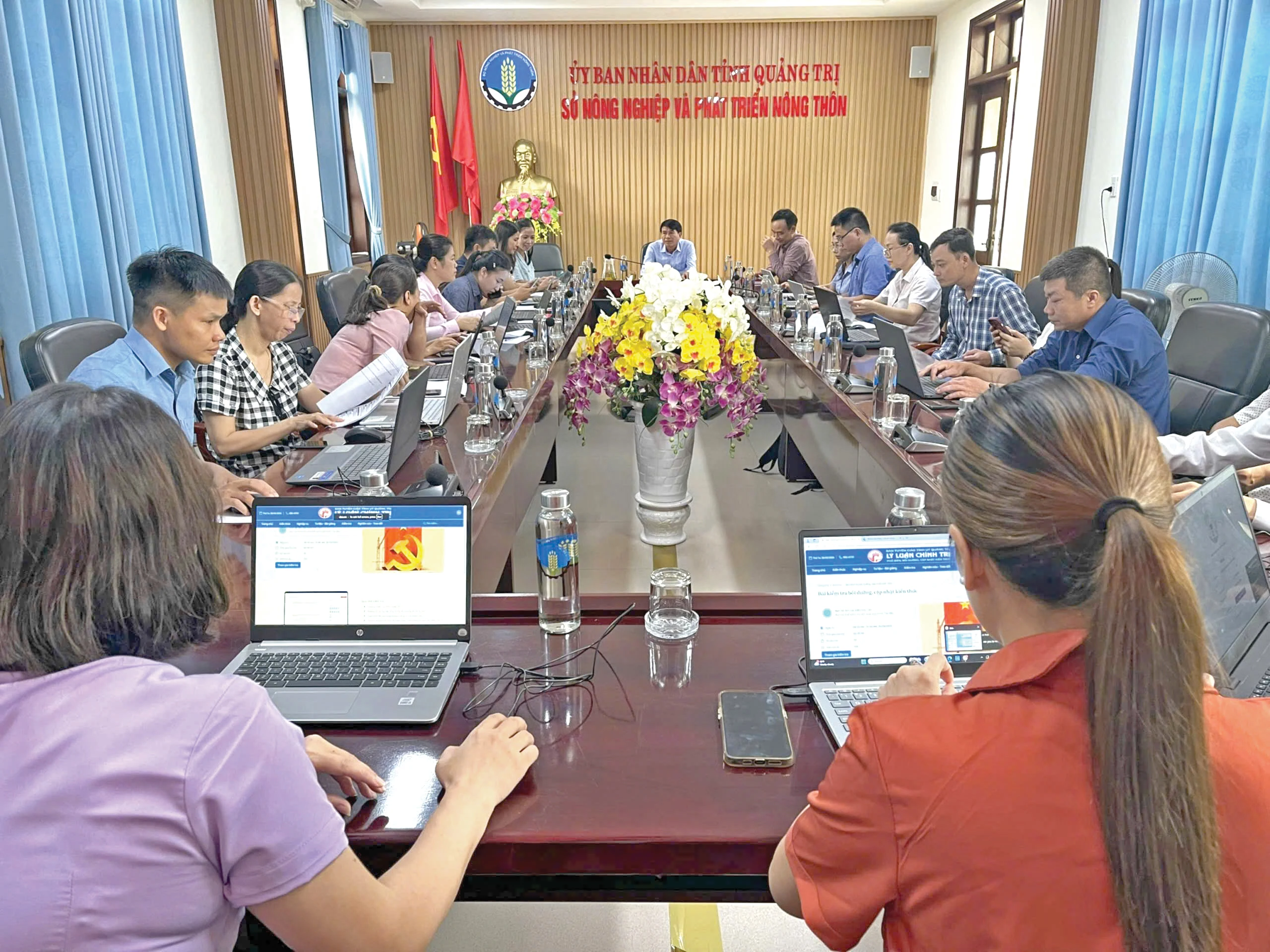Chuyển đổi số trong học tập lý luận, bài toán khó và lời giải từ Quảng Trị