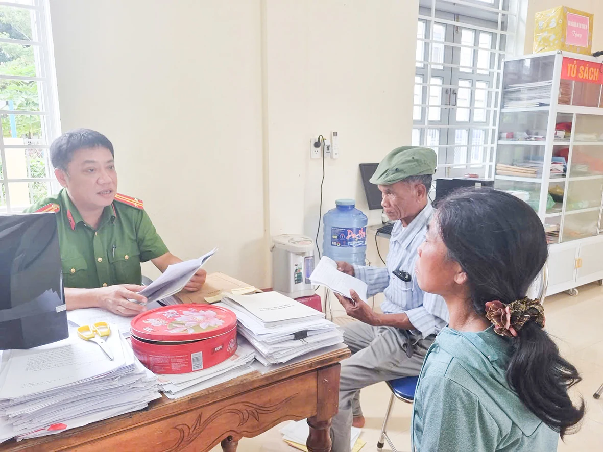 Công an chính quy về xã: Dấu ấn từ việc làm và chiến công. Bài 2: Hướng về cơ sở để gần dân, hiểu dân