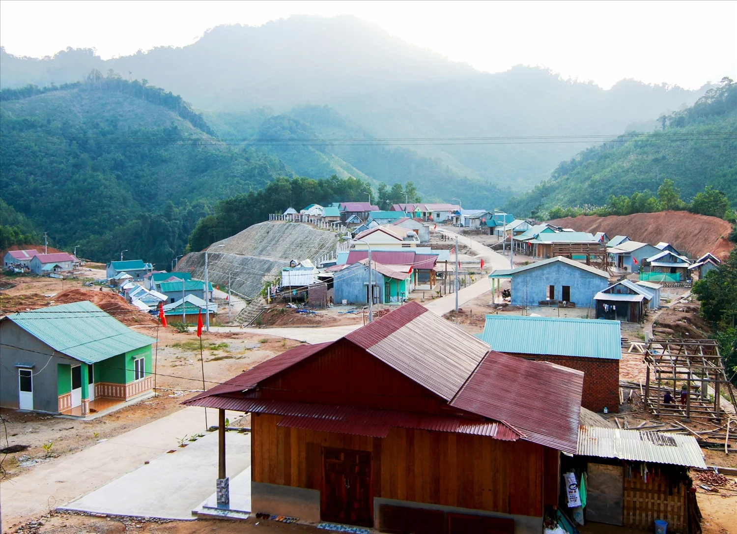 Đẩy mạnh triển khai xóa nhà tạm, nhà dột nát trên phạm vi cả nước