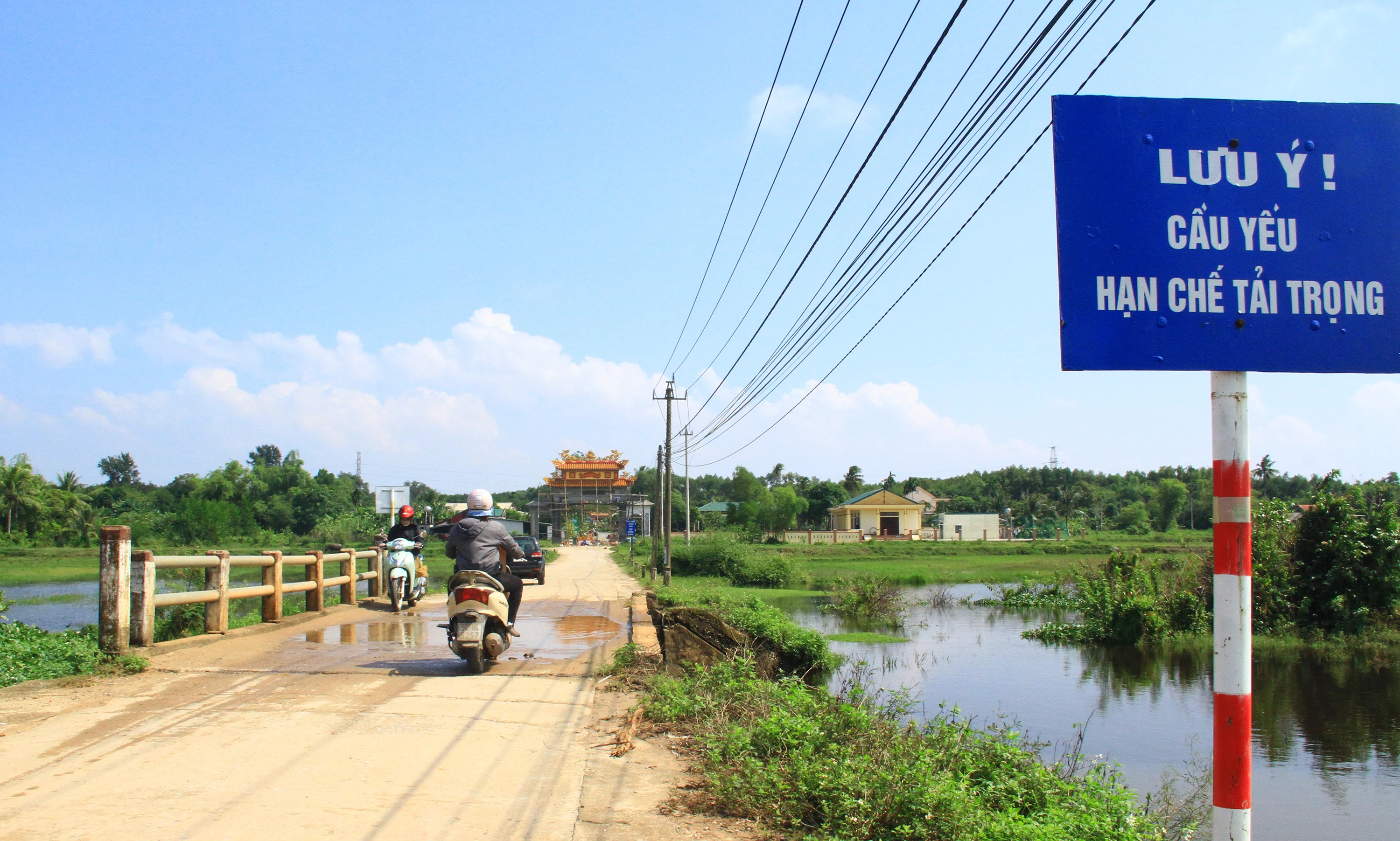Cầu Trường Kỳ có nguy cơ sập cao