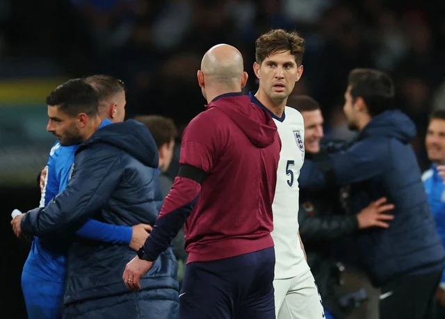 Thủng lưới phút bù giờ, tuyển Anh nhận thất bại sốc Nations League
