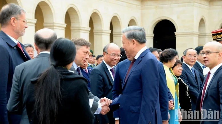 “Cây tre ngoại giao” Việt Nam đang vươn cành, tỏa bóng!
