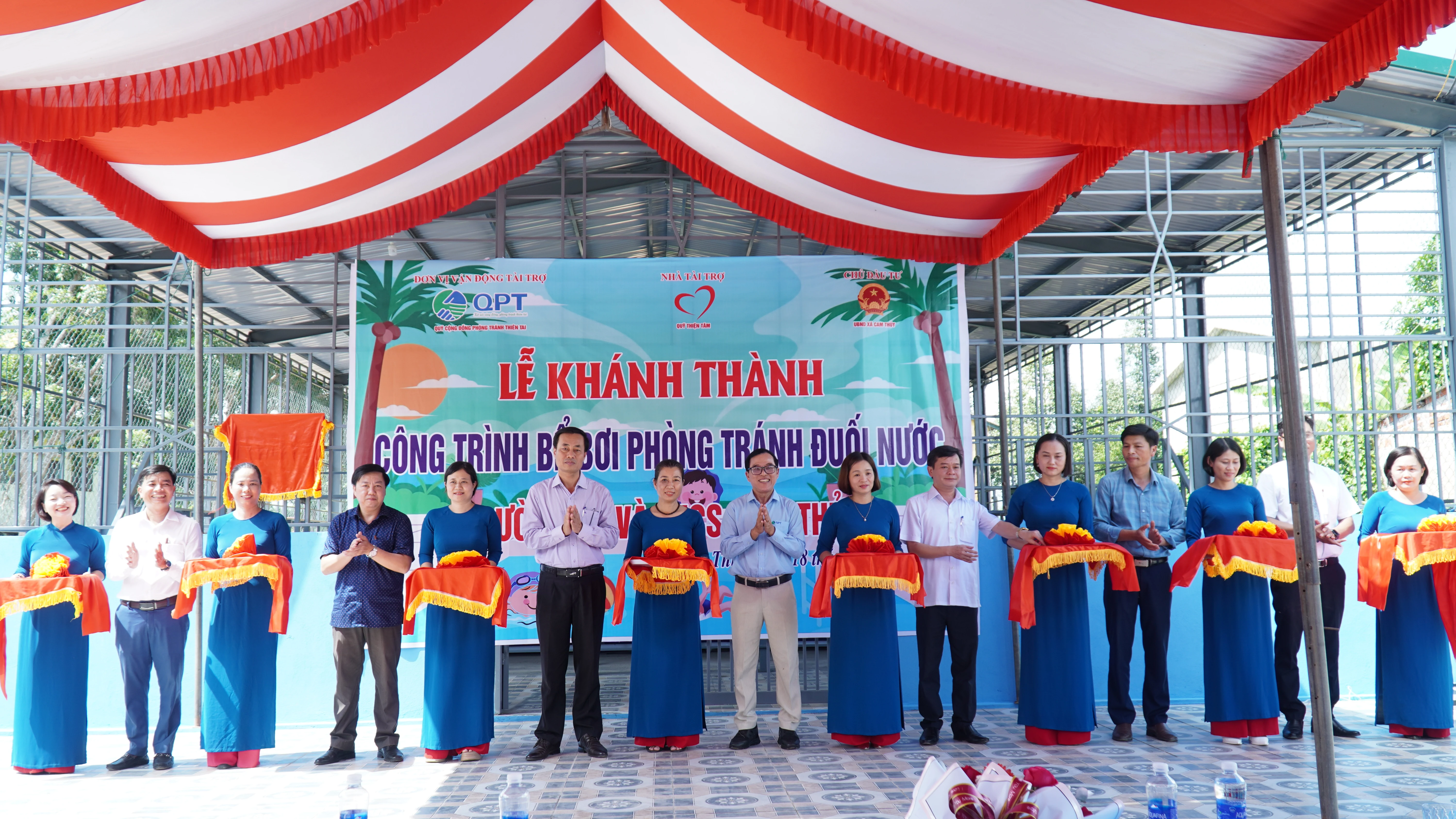 Cam Lộ: Khánh thành đưa vào sử dụng bể bơi Trường Tiểu học và THCS Cam Thủy