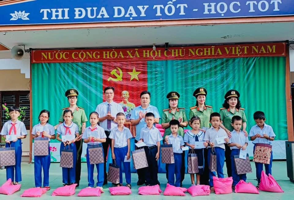 Kết nối để trao yêu thương
