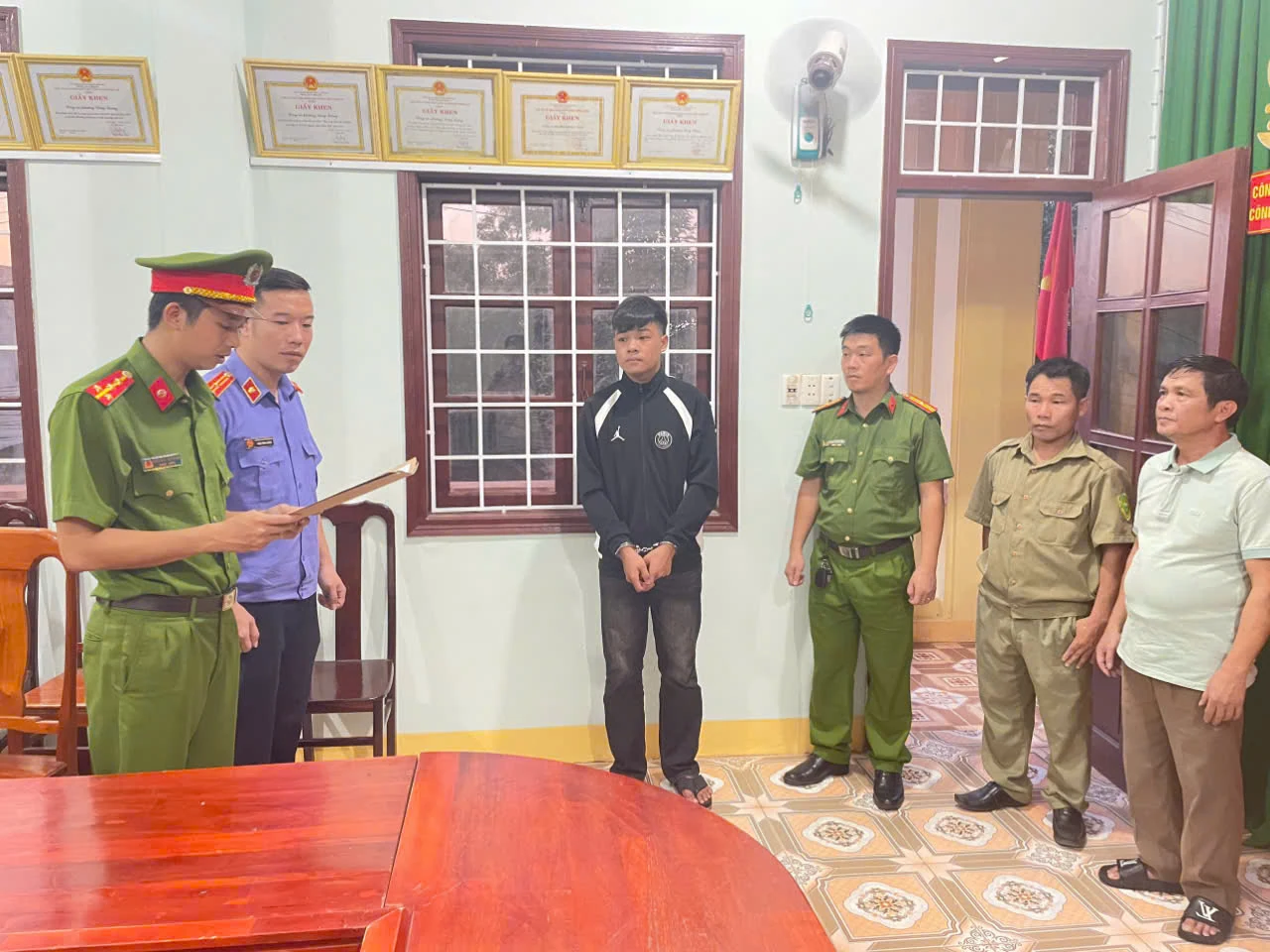 Làm rõ vụ án “Gây rối trật tự công cộng”