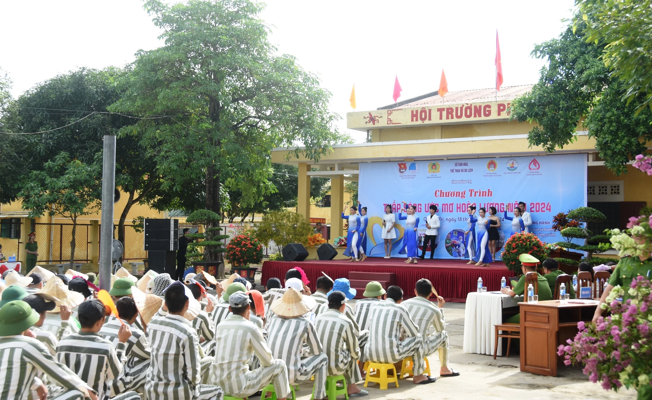 1.000 phạm nhân tham gia chương trình “Thắp sáng ước mơ hoàn lương”