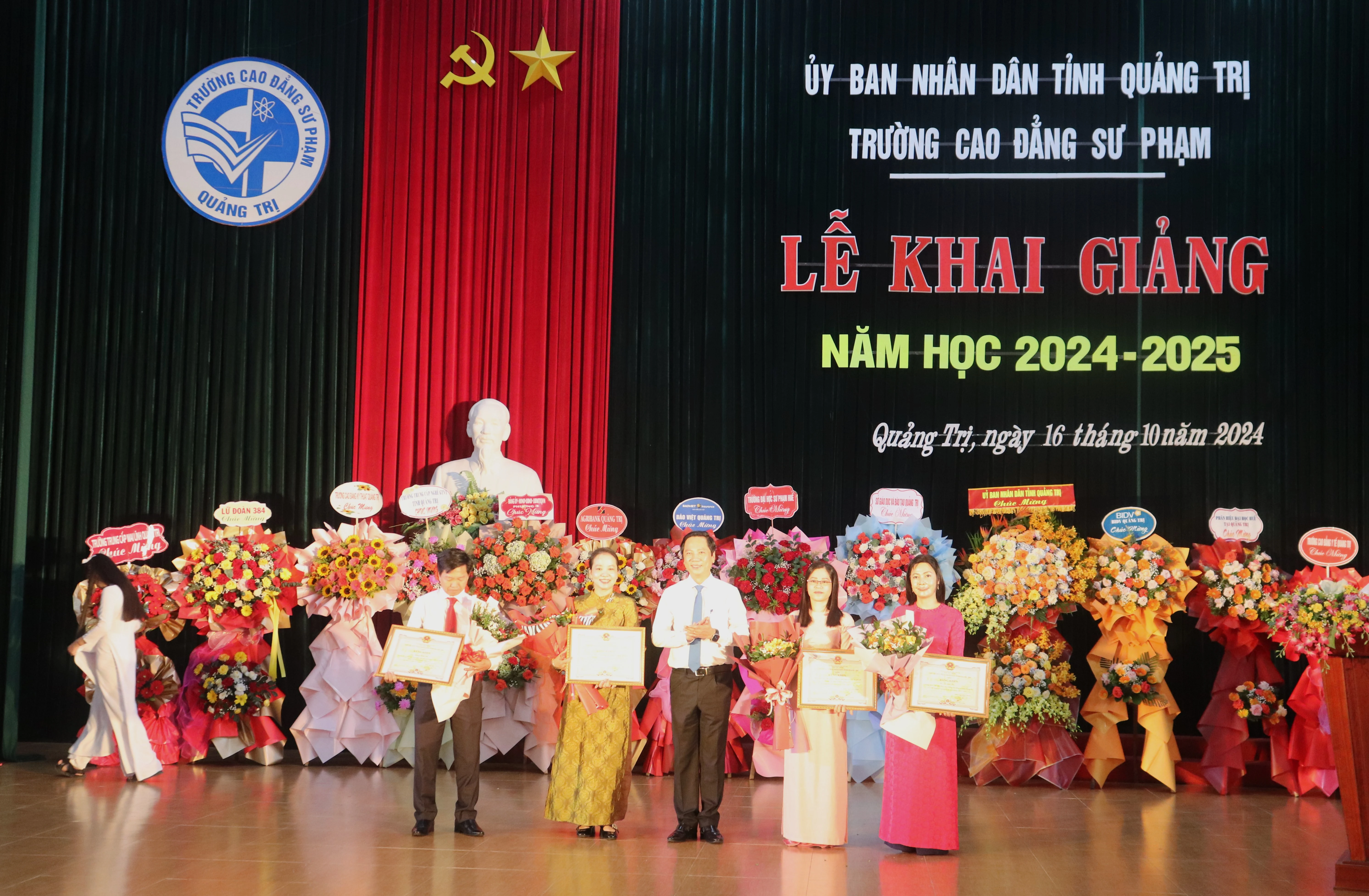 Trường Cao đẳng Sư phạm Quảng Trị khai giảng năm học mới