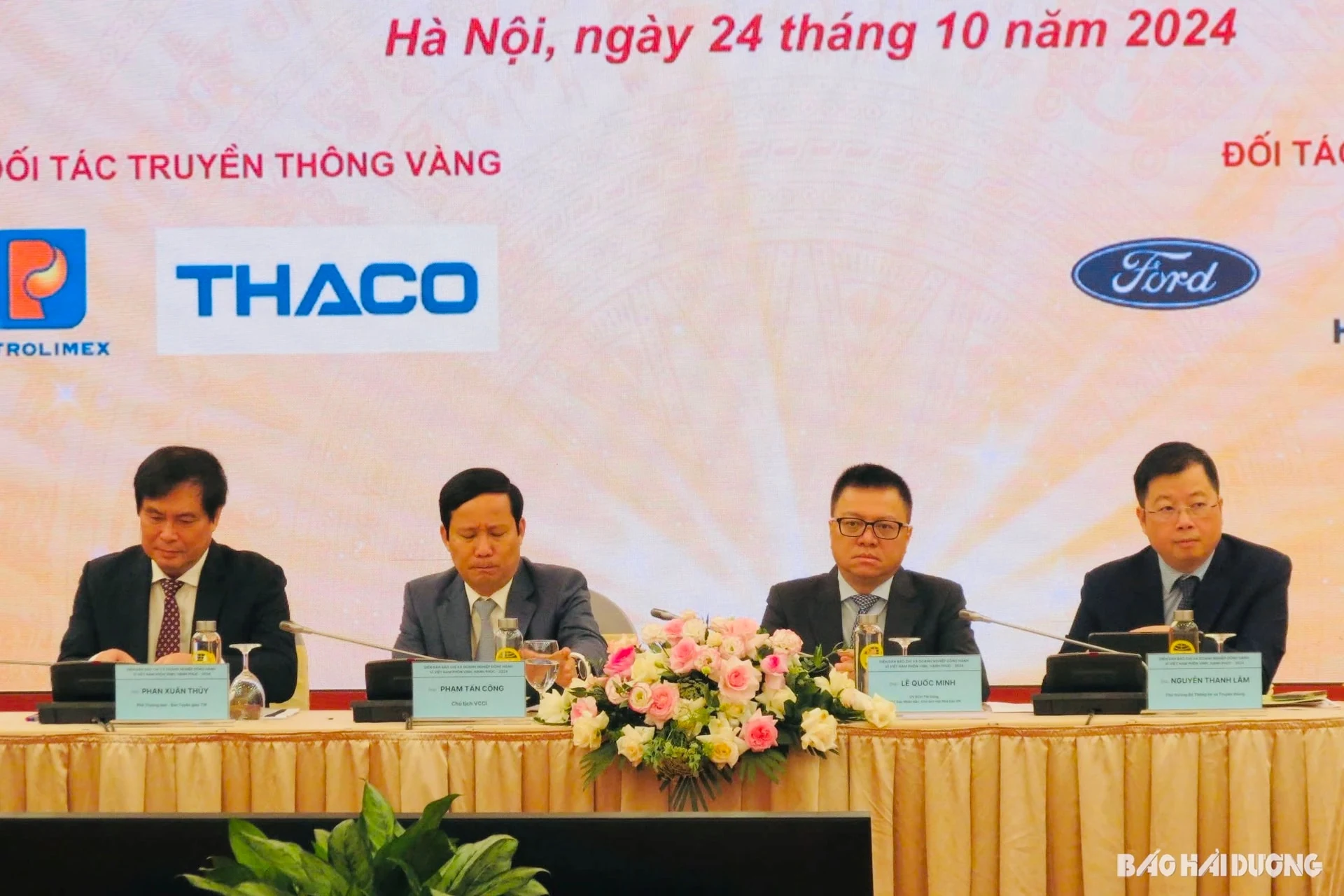Báo chí và doanh nghiệp đồng hành vì Việt Nam phồn vinh