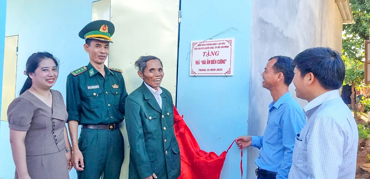 Nghĩa tình những “Mái ấm biên cương”